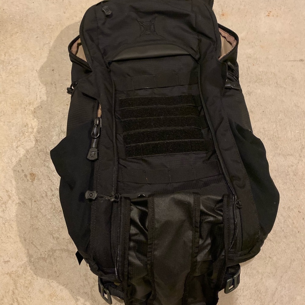 Vertx Gamut Covert Tactical Backpack in Black